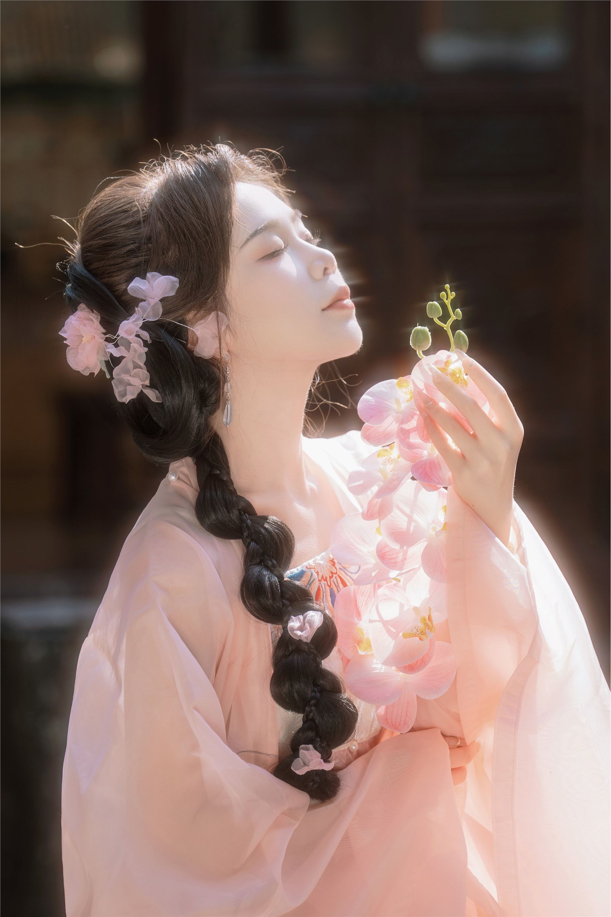 YITUYU艺图语 2025.01.02 粉色温婉 泡芙小方